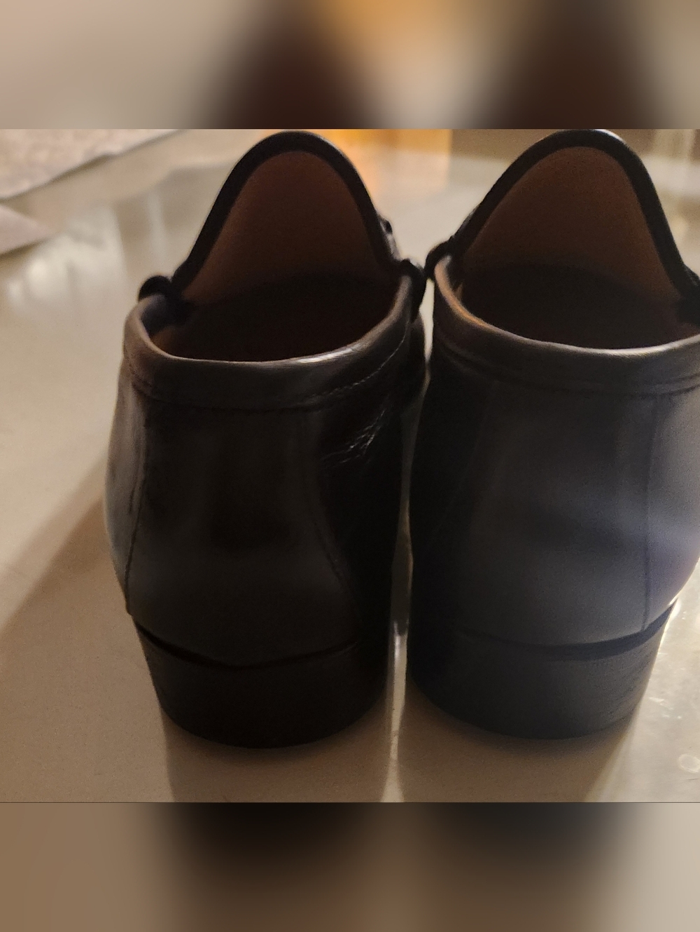 Gucci Women's  Black Leather Horsebit Loafers. Size 7 1/2 B - Picture 5 of 6